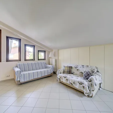 Casa vacanze Divina Commedia Alba (Piedmont)
